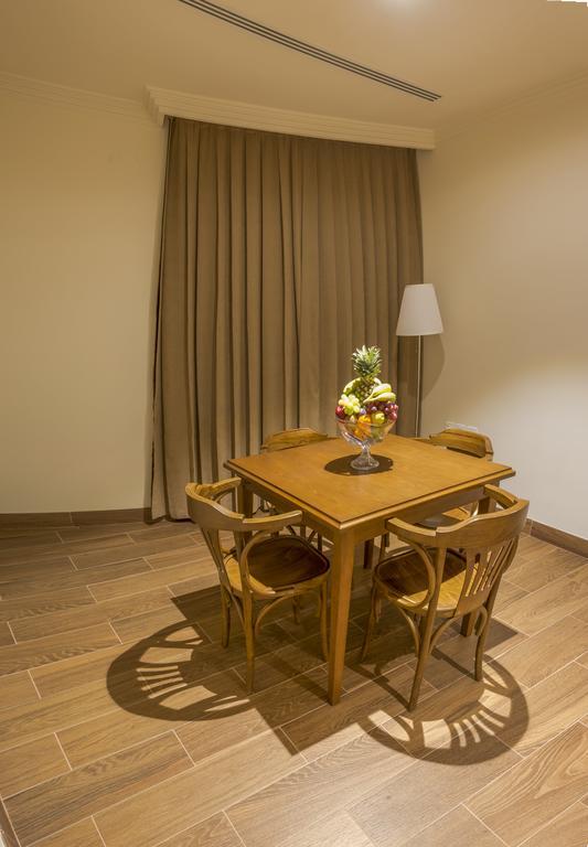 Burj Alhayat Hotel Suites Olaya Riyadh Exteriör bild